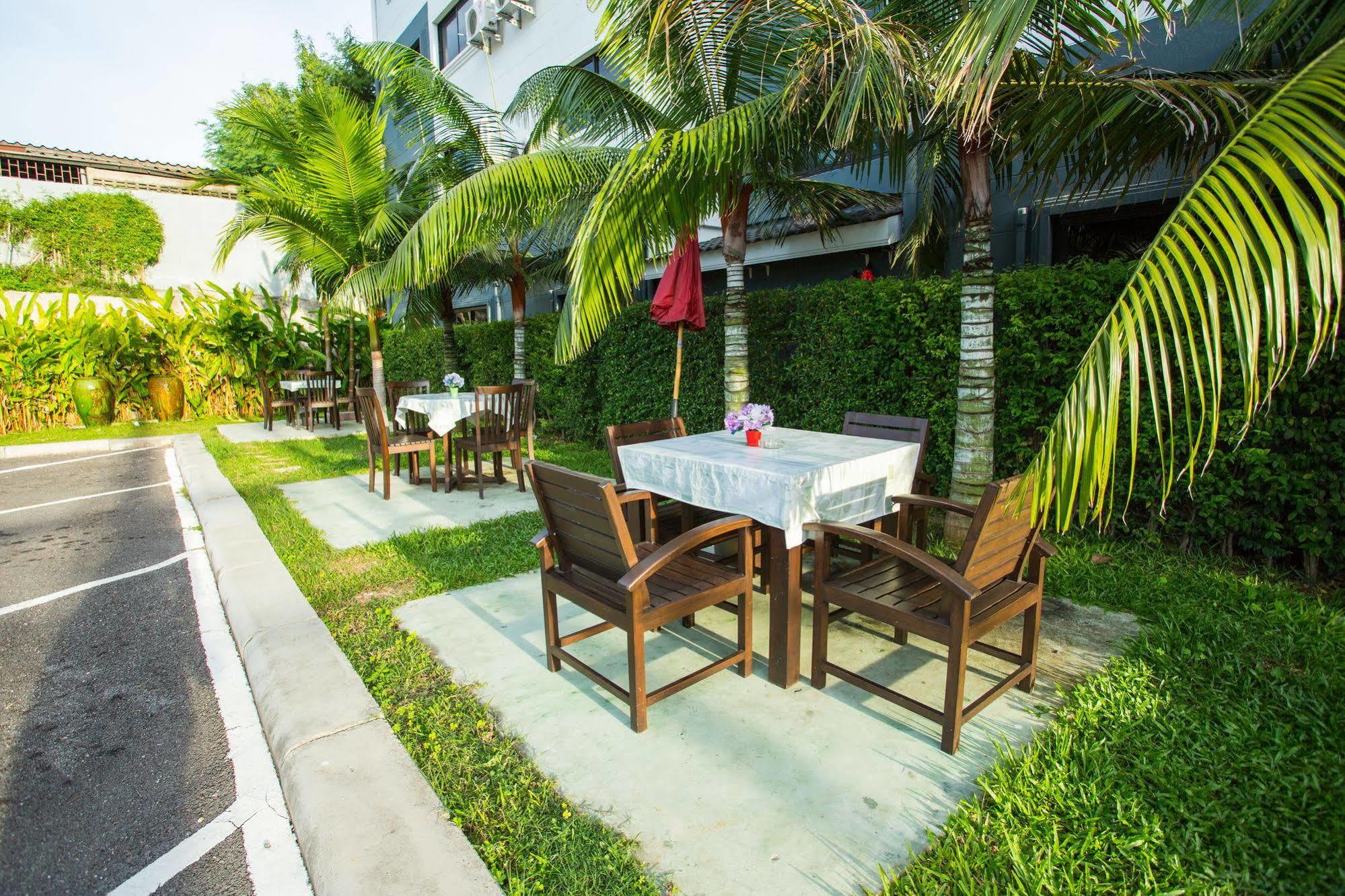 Airbest Gemtree Lampang Hotel Exterior photo