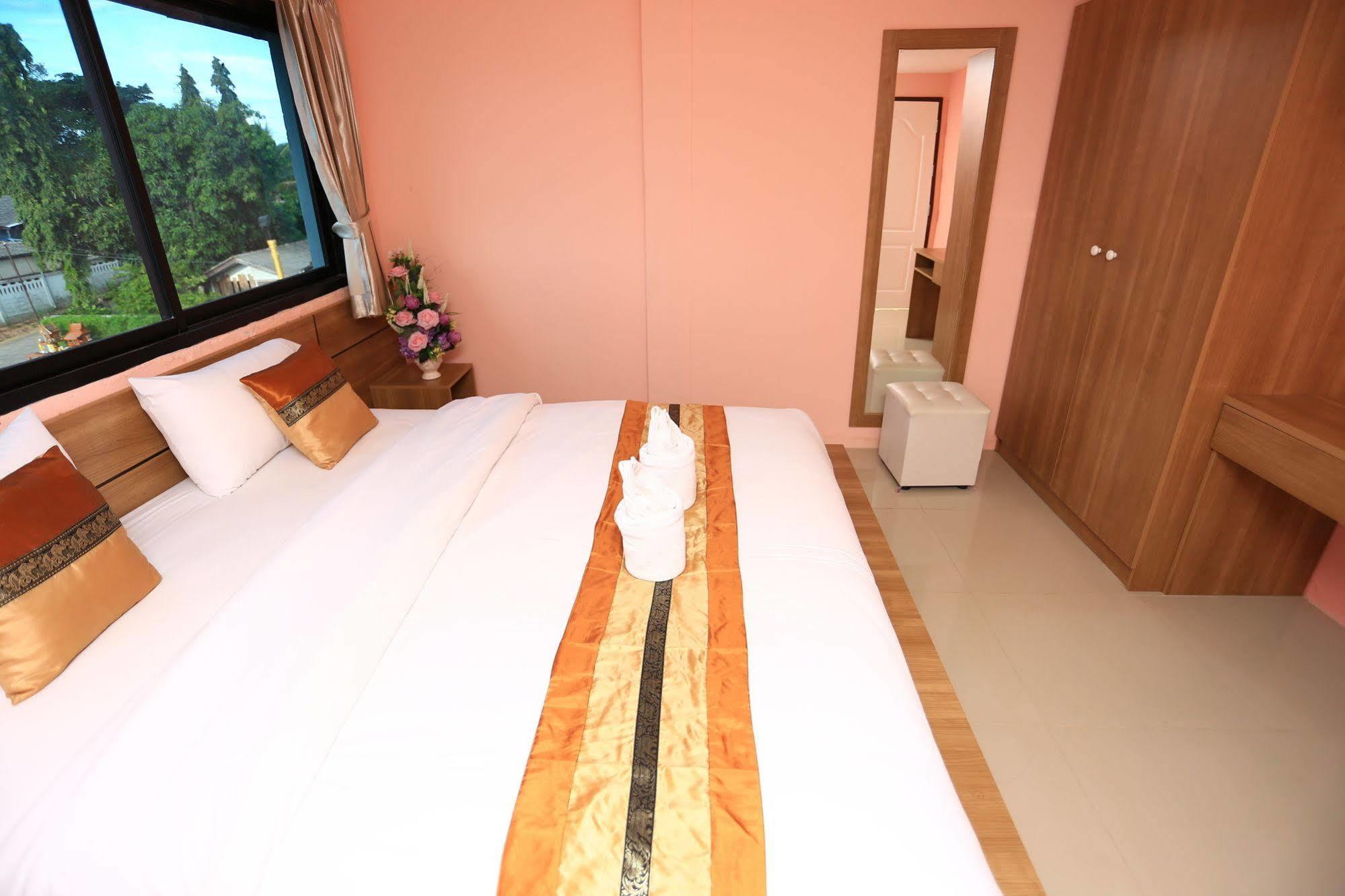 Airbest Gemtree Lampang Hotel Exterior photo
